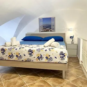 Oikos Napoli